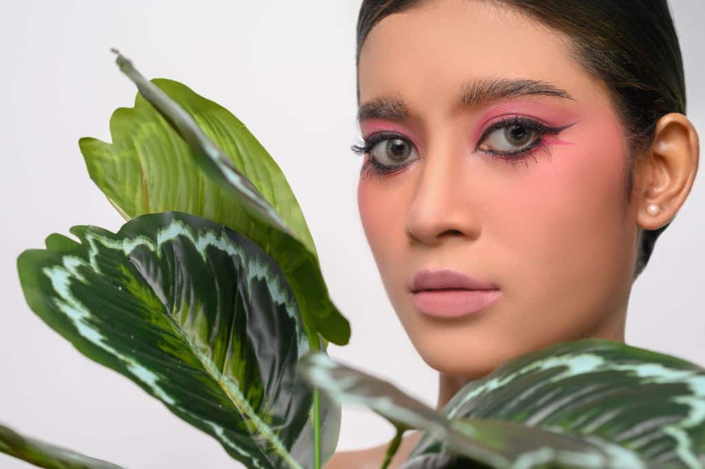 Make-up-Trends Frühling 2026: 5 Looks, die Sie jetzt probieren müssen